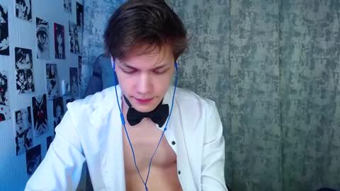 Snapshot of kevin_joestar chatting on November 3, 2025, 4:58 am Kevin online show from November 3, 2025, 4:58 am