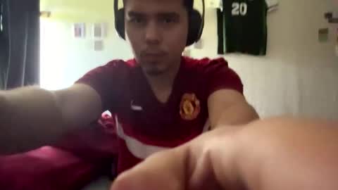kevinderon1 online show from May 17, 2026, 5:31 pm