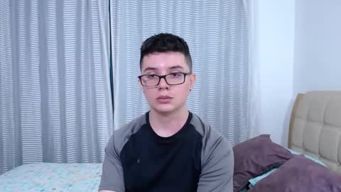 Snapshot of kevinhunts chatting on February 3, 2026, 10:26 pm Kevin online show from February 3, 2026, 10:26 pm