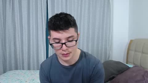 Snapshot of kevinhunts chatting on February 5, 2026, 10:47 pm Kevin online show from February 5, 2026, 10:47 pm