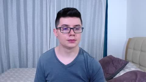 Snapshot of kevinhunts chatting on February 8, 2026, 10:46 pm Kevin online show from February 8, 2026, 10:46 pm