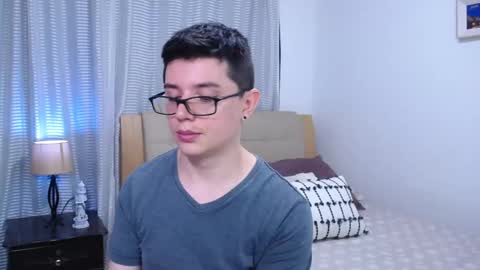 Snapshot of kevinhunts chatting on February 20, 2026, 1:46 am Kevin online show from February 20, 2026, 1:46 am