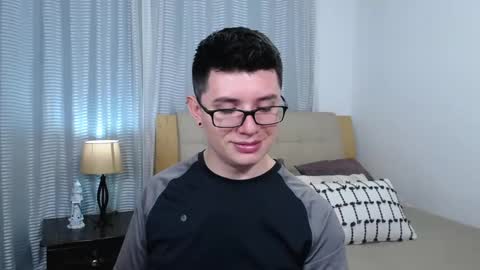 Snapshot of kevinhunts chatting on February 28, 2026, 7:26 pm Kevin online show from February 28, 2026, 7:26 pm