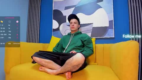 Snapshot of kevinn_blue chatting on October 2, 2025, 11:45 pm Sexy Hot Kevin online show from October 2, 2025, 11:45 pm