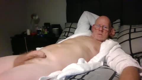 Snapshot of kevlooking4sez chatting on December 9, 2024, 2:24 am kevlooking4sez online show from December 9, 2024, 2:24 am