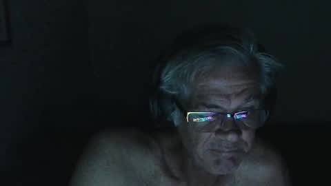 Snapshot of kevwestunder9696 chatting on February 21, 2025, 2:27 pm kevwestunder9696 online show from February 21, 2025, 2:27 pm