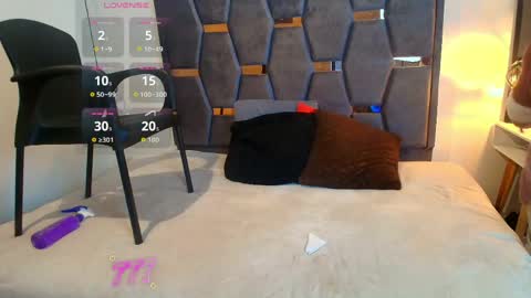 Snapshot of keyla_brunette_ chatting on May 19, 2026, 11:44 pm KEYLA BRUNETTE online show from May 19, 2026, 11:44 pm