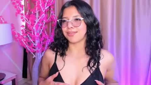 Snapshot of keyla_noa chatting on February 28, 2026, 7:26 pm Keyla noa online show from February 28, 2026, 7:26 pm