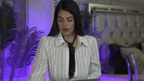 keylaconner online show from December 4, 2025, 5:28 am