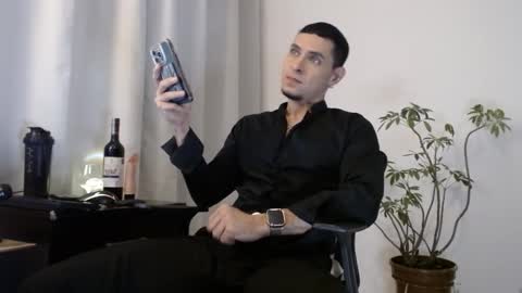 Snapshot of khalican chatting on February 26, 2026, 10:14 am KhalicaN online show from February 26, 2026, 10:14 am