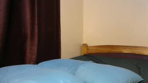Snapshot of khalidnatasha chatting on March 1, 2026, 12:12 am khalidnatasha online show from March 1, 2026, 12:12 am