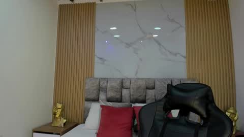 khalifa online show from December 31, 2024, 4:57 pm