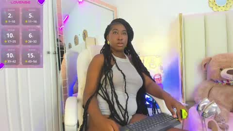 khalimaxwell online show from April 18, 2026, 2:59 am