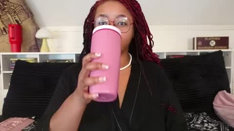 Khaya online show from March 19, 2026, 5:28 pm