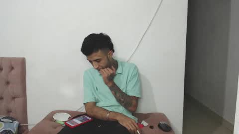 Kevin and Teo  online show from January 15, 2025, 9:02 am