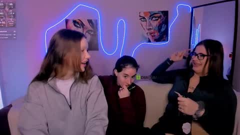 khloebeauty online show from February 3, 2026, 8:25 pm