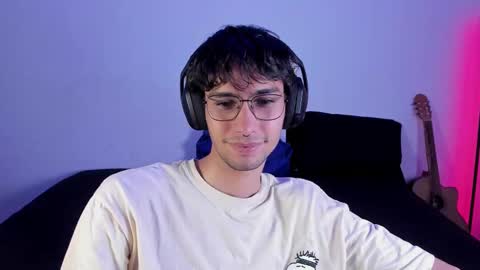 khozler_ online show from February 13, 2025, 2:34 am