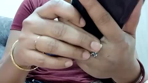 khushisinghh online show from January 3, 2025, 10:52 am