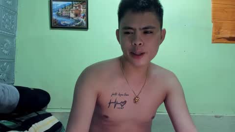 Snapshot of khylle_27 chatting on December 9, 2024, 10:43 am Khylle 27 online show from December 9, 2024, 10:43 am