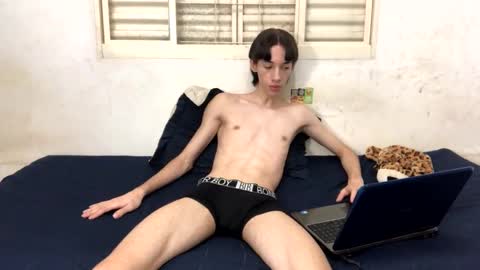 kiantwink online show from December 10, 2024, 8:49 pm