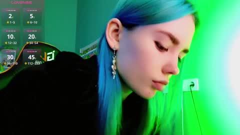 Snapshot of kiara_dream chatting on September 25, 2025, 8:56 pm Kira online show from September 25, 2025, 8:56 pm