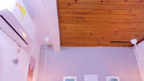 Kiara online show from November 21, 2025, 10:08 pm