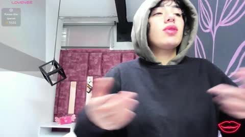 Snapshot of kiara_fox__ chatting on February 3, 2026, 12:10 pm KIARA FOX online show from February 3, 2026, 12:10 pm