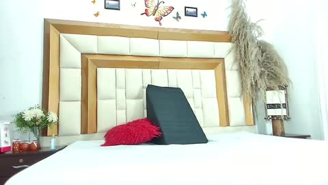 Kiara... online show from April 25, 2026, 12:52 pm