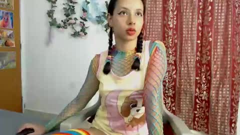 Snapshot of kiaralenon chatting on March 18, 2026, 2:26 am kiaralenon online show from March 18, 2026, 2:26 am