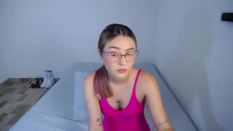 kiaraolivera online show from February 5, 2026, 1:27 pm