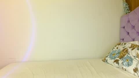 Kiara online show from April 15, 2026, 2:29 am