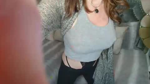 Kia Rose online show from February 2, 2026, 12:42 am