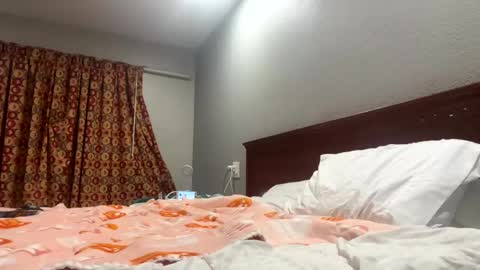 Snapshot of kibrombariu45 chatting on September 22, 2025, 10:17 am HunneysPlayRoom online show from September 22, 2025, 10:17 am