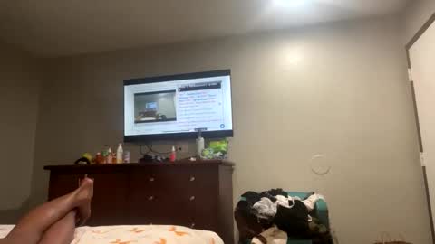 Snapshot of kibrombariu45 chatting on October 27, 2025, 1:04 pm HunneysPlayRoom online show from October 27, 2025, 1:04 pm