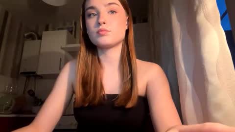 Ola my name is Lissa  Lets hit 10 Thumbs Up together   online show from March 26, 2026, 3:39 pm