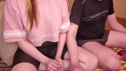 Snapshot of kii_wii chatting on January 21, 2025, 4:48 pm Stacy and Edward online show from January 21, 2025, 4:48 pm