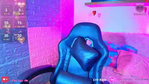 leidy  online show from April 15, 2026, 3:52 pm