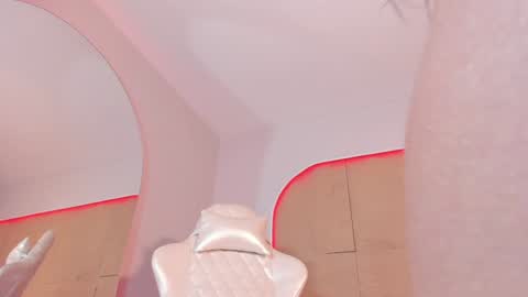 Snapshot of kiimcooper chatting on January 28, 2025, 1:16 pm KIM COOPER online show from January 28, 2025, 1:16 pm