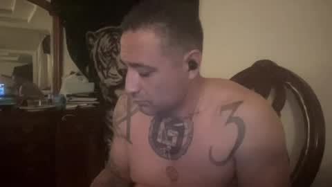 kikelst13 online show from December 2, 2025, 6:52 am