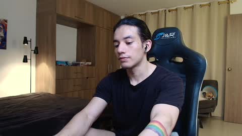 Snapshot of kikeruiz_19 chatting on December 18, 2024, 6:03 pm kikeruiz 19 online show from December 18, 2024, 6:03 pm