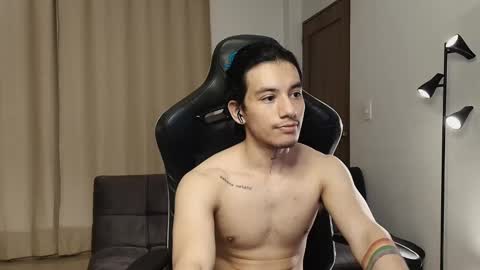 Snapshot of kikeruiz_19 chatting on February 27, 2025, 12:21 am kikeruiz 19 online show from February 27, 2025, 12:21 am