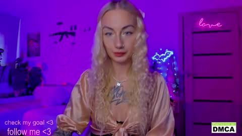 Snapshot of kiki_cute__ chatting on October 16, 2025, 10:05 am Kiki online show from October 16, 2025, 10:05 am