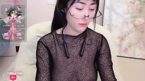 kiki_loveu online show from March 5, 2025, 10:33 am