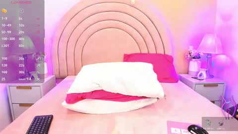 KI KI online show from March 26, 2026, 8:14 pm