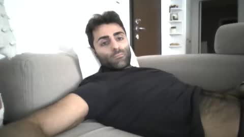 kikkus01 online show from November 23, 2025, 1:44 pm