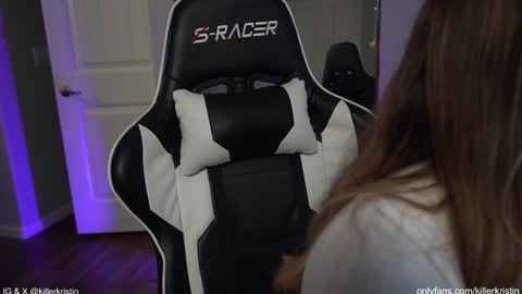 Snapshot of killerkristin_ chatting on January 11, 2025, 5:20 am Kristin online show from January 11, 2025, 5:20 am