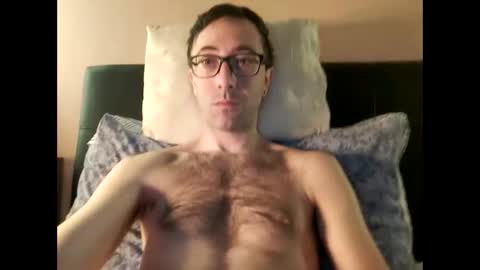 Snapshot of killua1993 chatting on April 4, 2026, 4:04 pm kingstoned online show from April 4, 2026, 4:04 pm