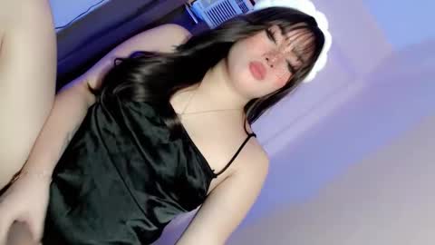 Snapshot of kim_aero chatting on September 22, 2025, 2:30 pm kim_aero online show from September 22, 2025, 2:30 pm