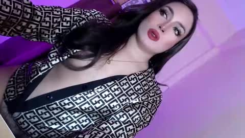 Snapshot of kim_aero chatting on October 21, 2025, 2:40 pm kim_aero online show from October 21, 2025, 2:40 pm