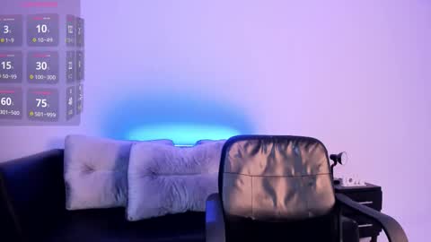 Snapshot of kim_brown_ chatting on September 25, 2025, 12:09 pm Kim online show from September 25, 2025, 12:09 pm